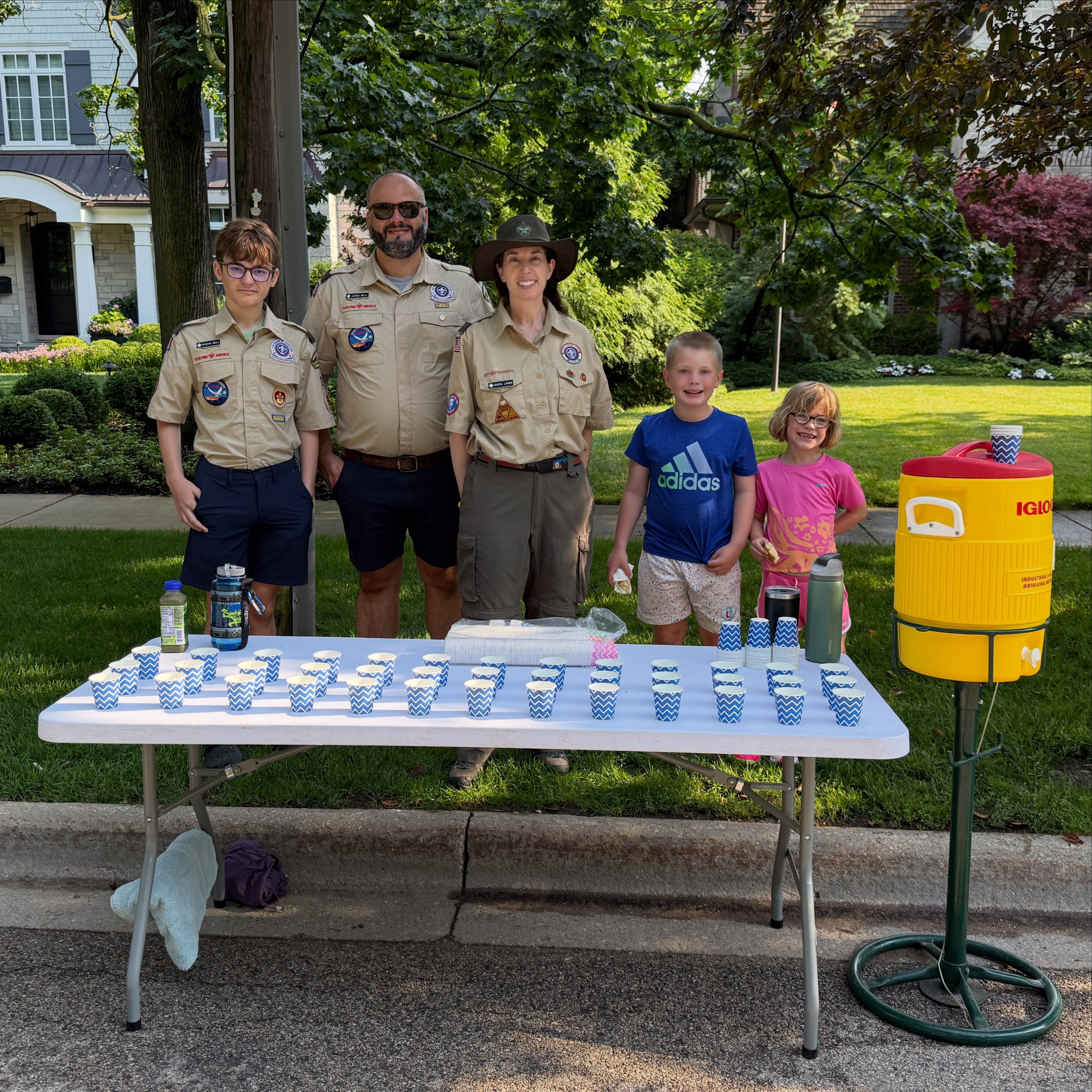 Scouts and Cubs helped with Glencoe’s Fun Run on a lovely July 4 morning